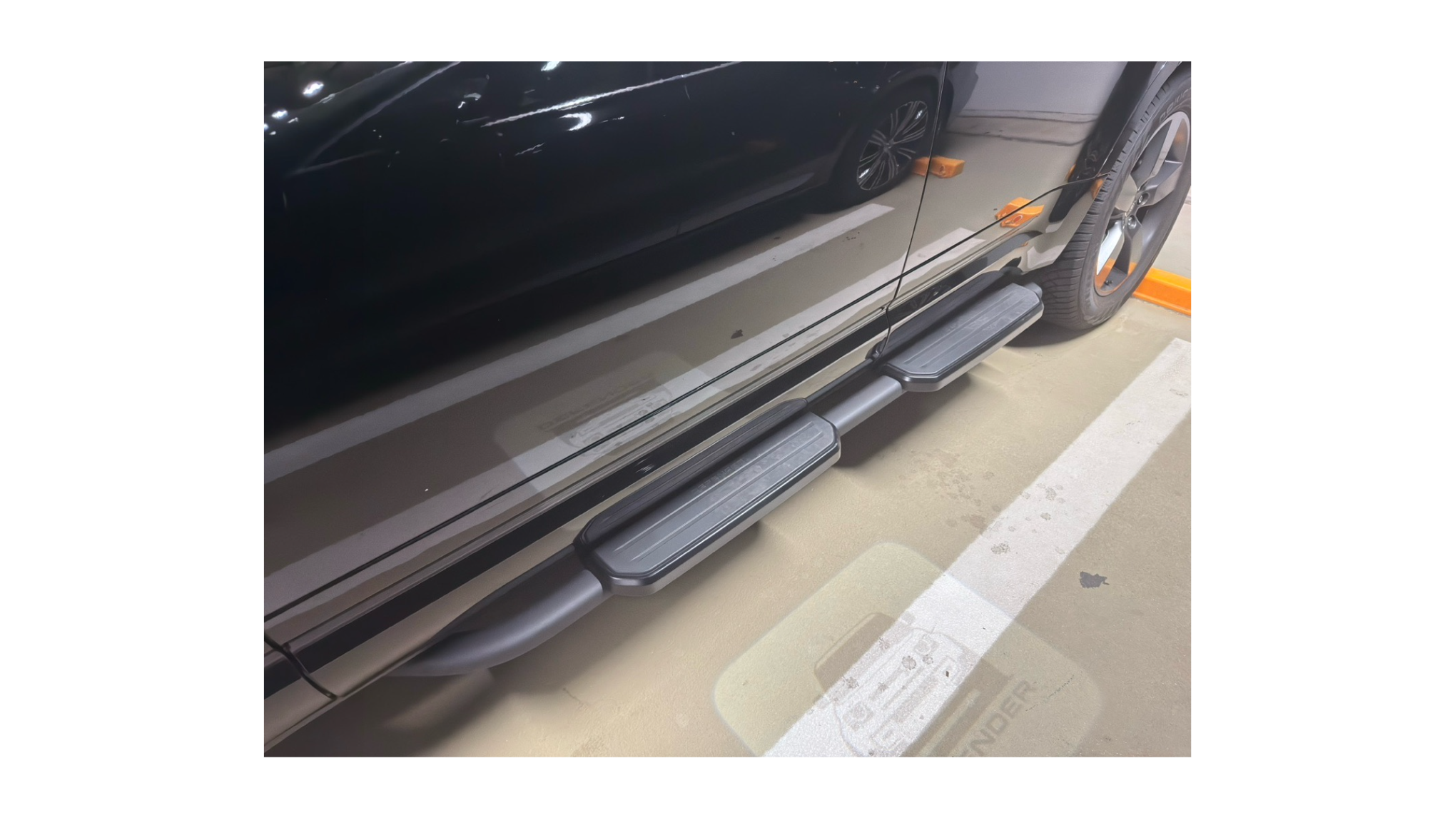 ディフェンダー110 純正ブラックサイドステップ