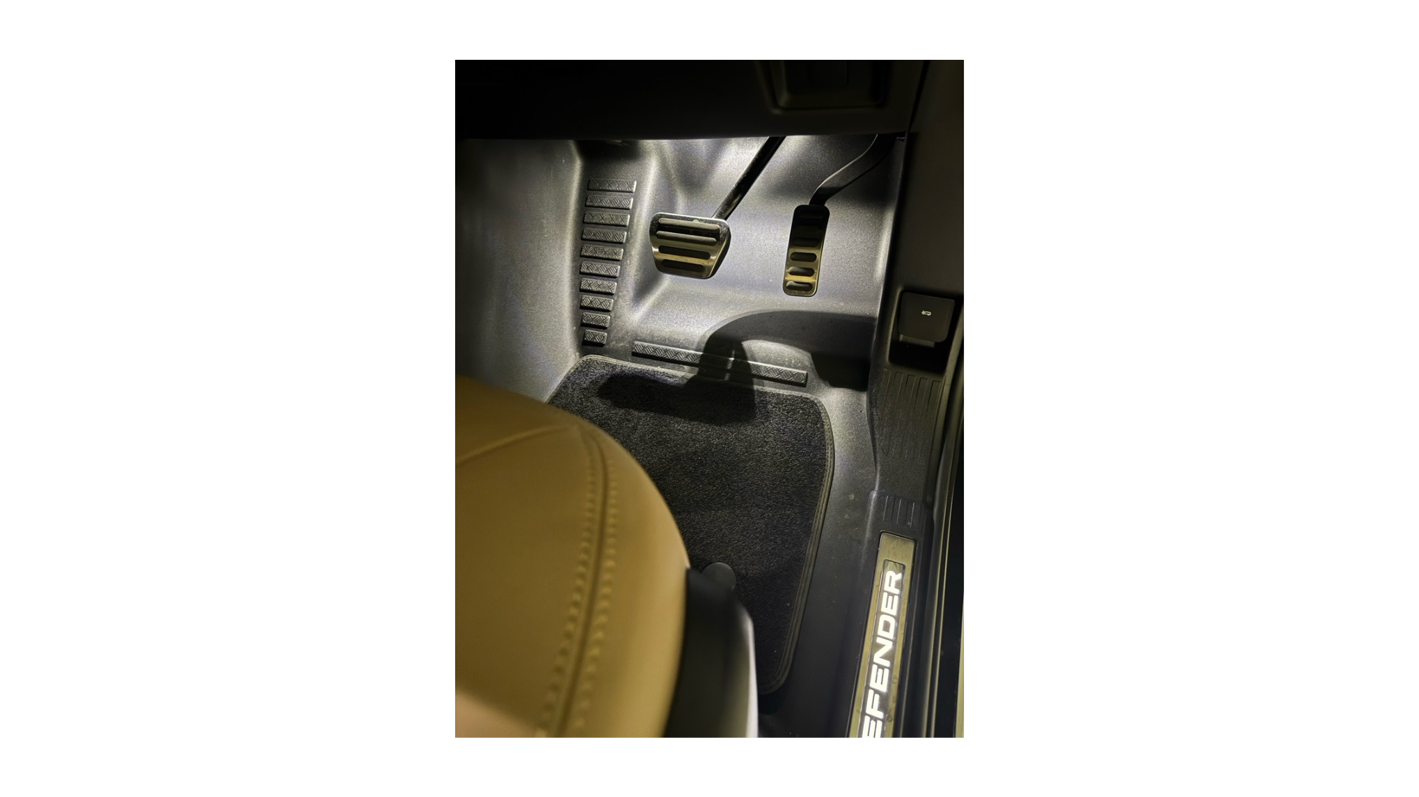 ディフェンダー110 Automobile Dreamペダルカバー